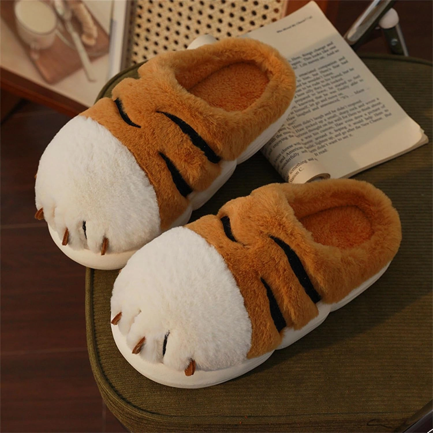 AZCHEN Women's Pig & Cow Plush Winter Animal Slippers