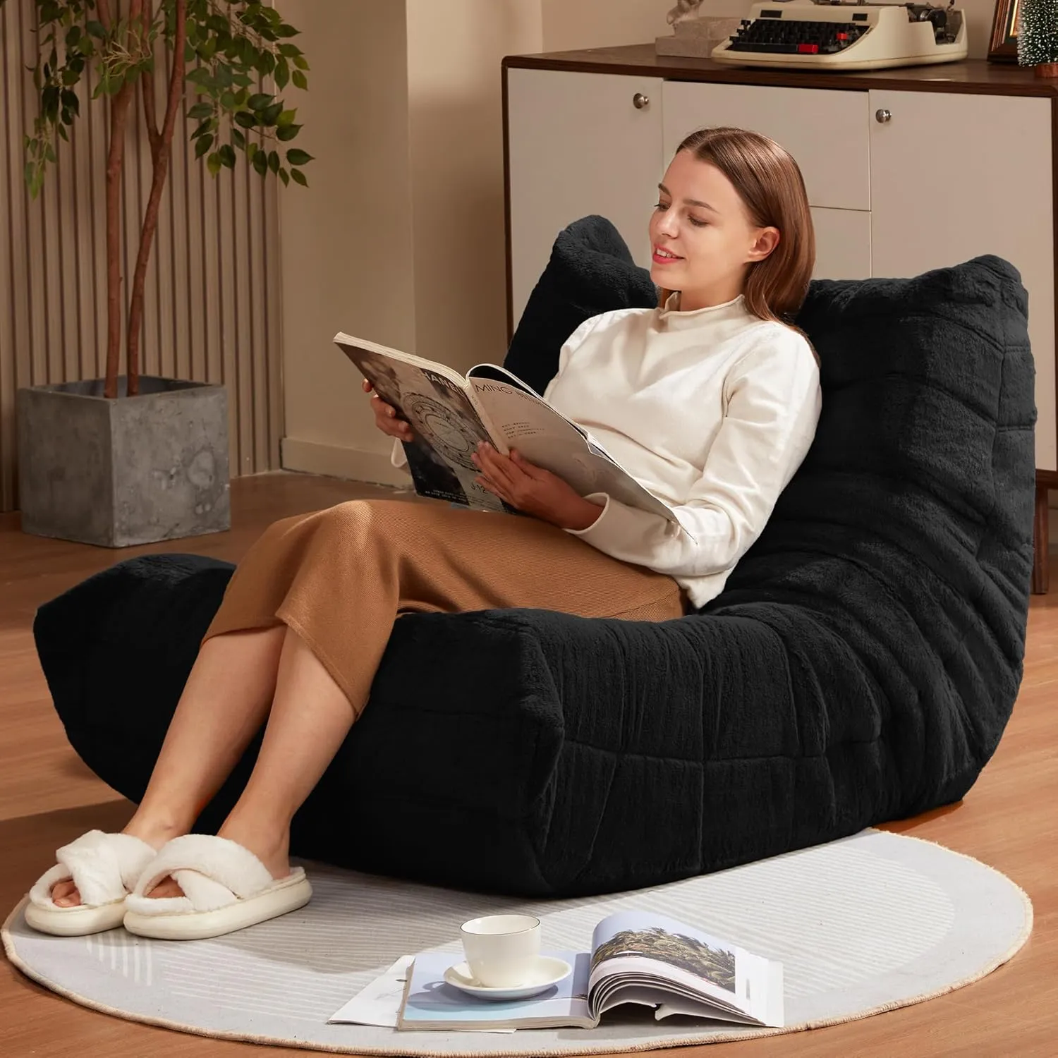 Bean Bag Chair Big Sofa Beanbag Chair for Adults Fireside Chair Bean Bag Lounger with Memory Foam Filled for Home,Apartment or Gaming Venue(Black Plush)