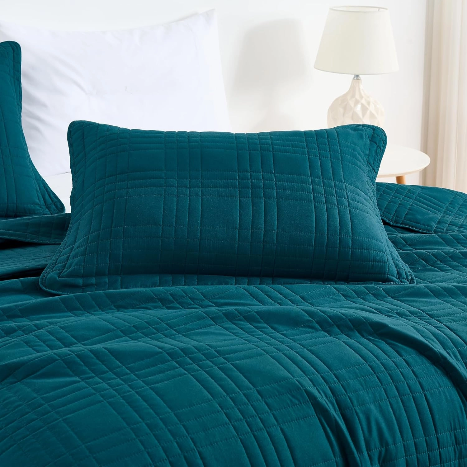 Chezmoi Collection Kingston Queen Size Bedspread Set, 3-Piece Teal Oversized Quilted Microfiber Lightweight Bedspread Coverlet (100"x106") for All Seasons