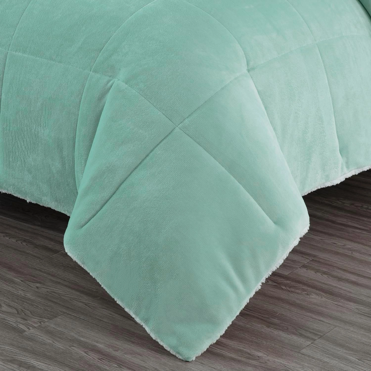 Chezmoi Collection Ultra-Soft Micromink Sherpa King Size Comforter Set with 2 Pillow Shams - Aqua Reversible Plush Bedding Comforter 3-Piece Set Warm Winter Blanket