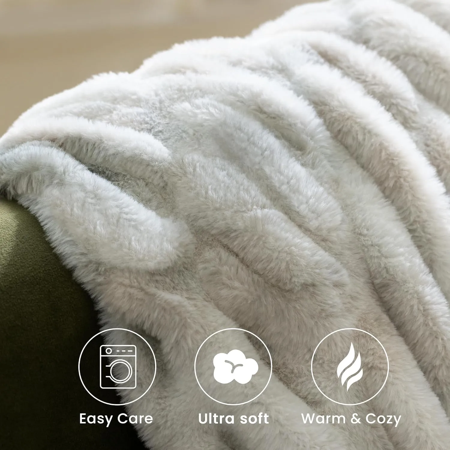 Faux Fur Blanket, Throw Blanket for Couch, Fluffy Blanket with Stretch Ruched Design, Ultra Soft Giftable Home Decor, 50x60 inches, Tie-Dyed in White and Gray
