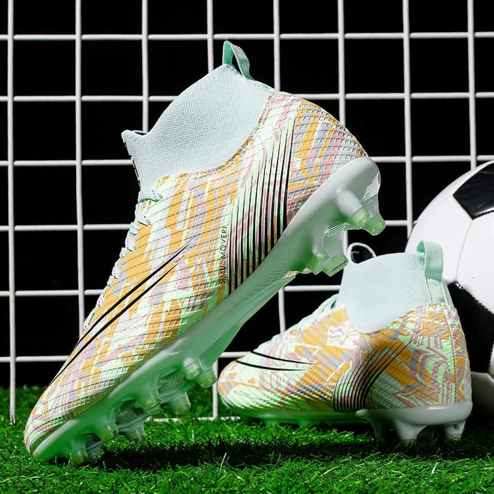 GEXECEUSS Men's Lightweight Football Cleats for Training: Boys High-Top Soccer Boots for Outdoor - Youth Professional Futsal Shoes