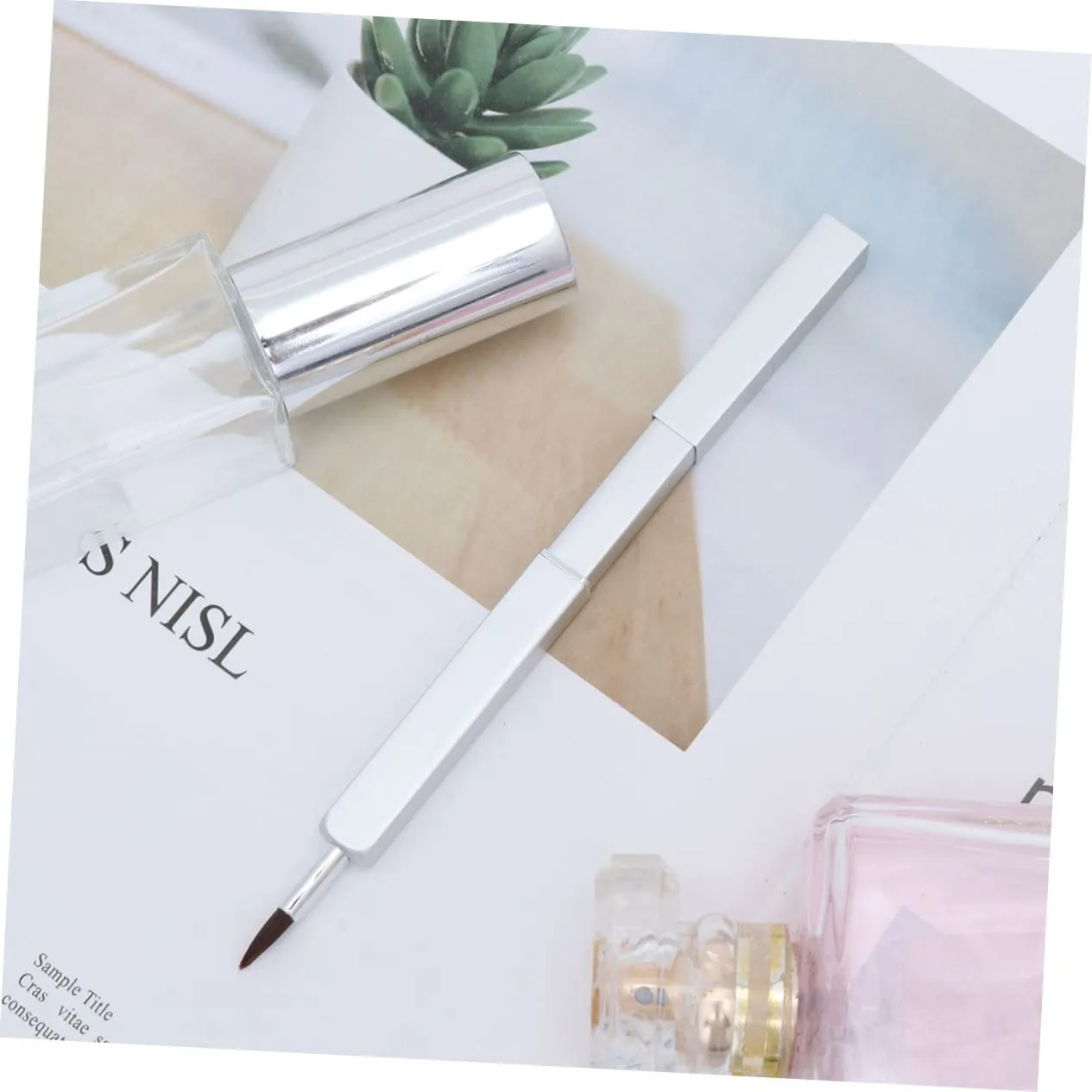 Housoutil 3pcs Durable Metal Tube Retractable Lip Brush Silky Nylon Fiber for Travel Makeup on The Go