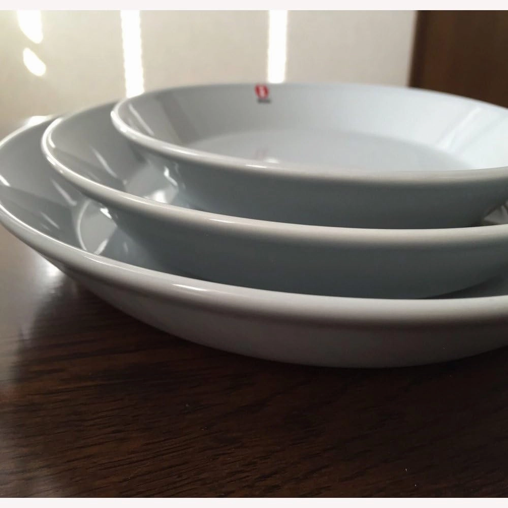 iittala 1005885 Teema Plate Width 9.1 x Depth 9.1 x Height 2.8 inches (23 x 23 x 7.2 cm), Pearl Gray