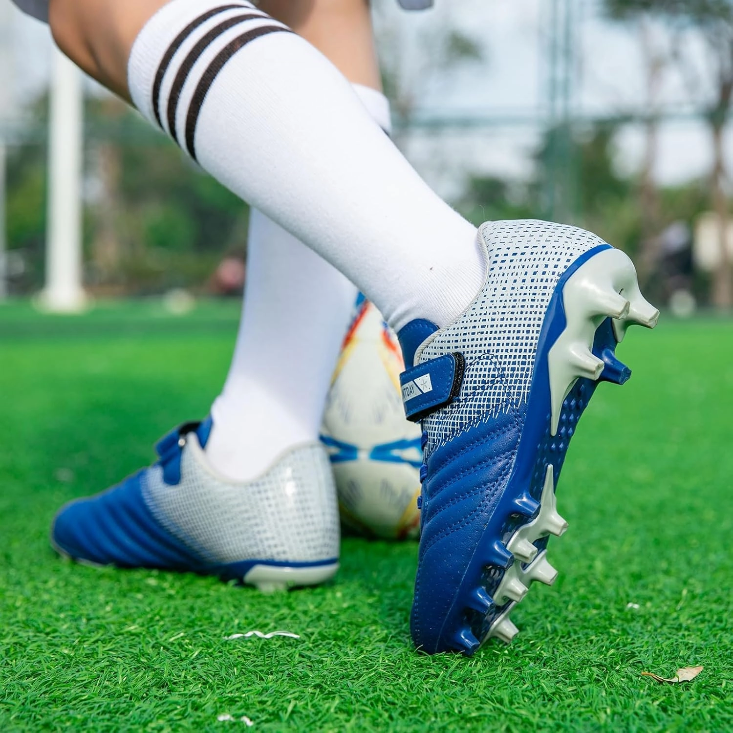 Kids Soccer Cleats Boys Girls Athletic Outdoor Firm Ground Youth Football Shoes(Little Kid/Big Kid)