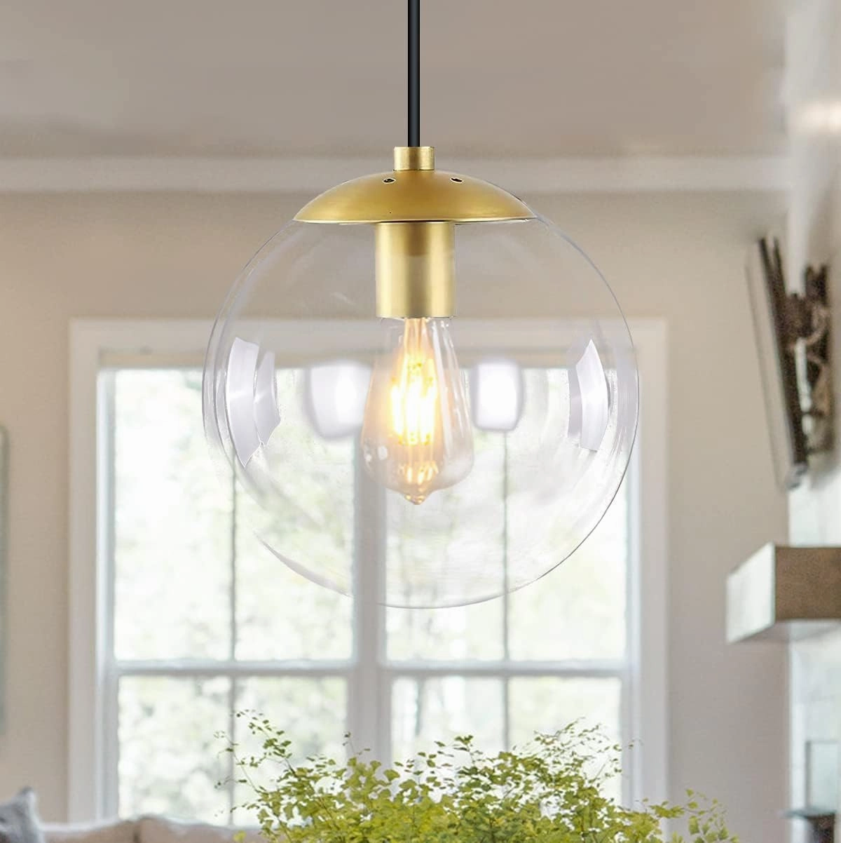 KoKo&Yukina Globe Pendant Lighting for Kitchen Island Mid Century Modern Hanging Light Fixture with Clear Globe Glass Gold Brass Hanging Ceiling Lights for Sink Bathroom Entryway