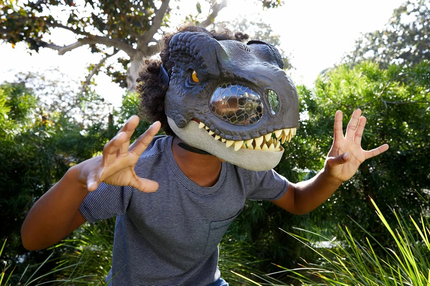 Mattel Jurassic World Dominion Chomp N Roar Tyrannosaurus Rex Dinosaur Mask with Motion & Sounds, T Rex Role-Play Toy