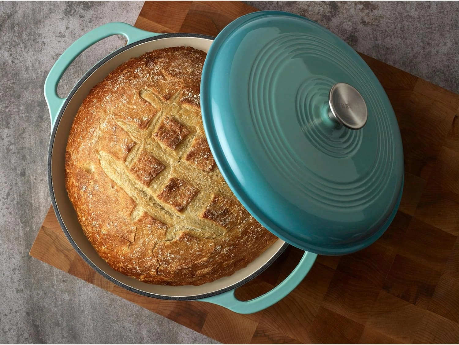 Mercer Culinary Enameled Cast Iron Round Dutch Oven, 6 qt., Aqua