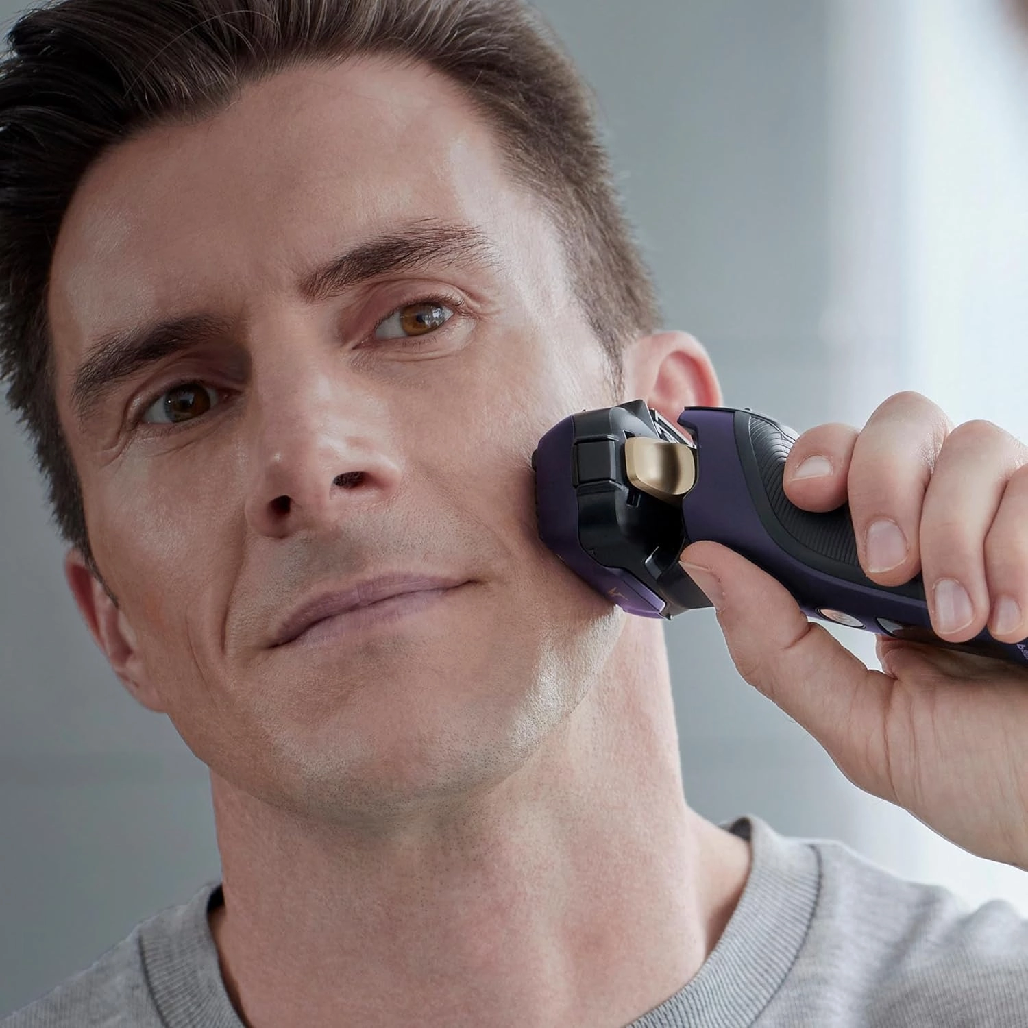 Panasonic ARC5 Electric Razor for Men with Pop-up Trimmer, Wet Dry 5-Blade Electric Shaver with Intelligent Shave Sensor and 16D Flexible Pivoting Head - ES-ALV6HA (Navy)