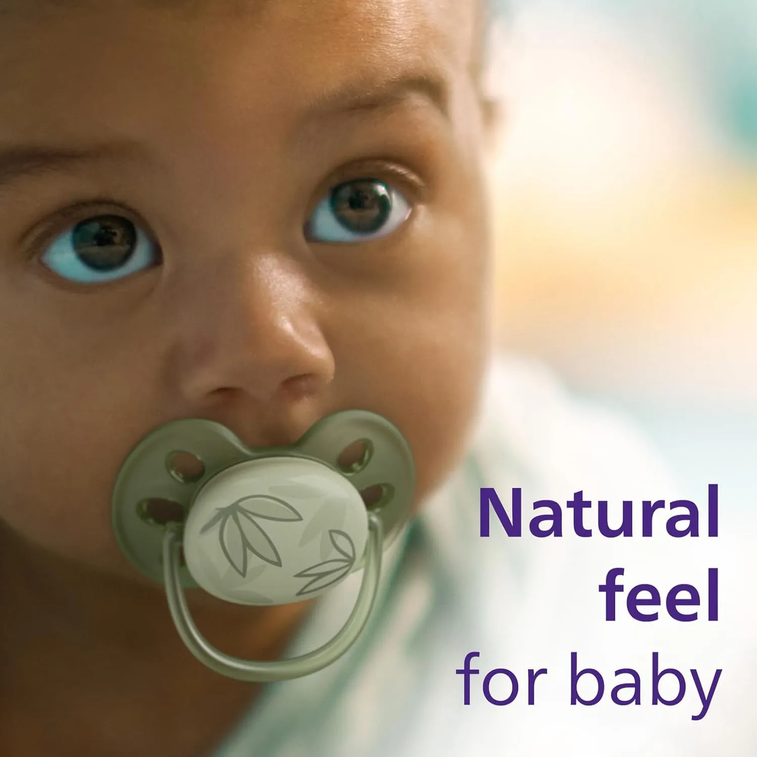 Philips Avent Ultra Soft Pacifier - 4 x Soft and Flexible Baby Pacifiers for Babies Aged 0-6 Months, BPA Free with Sterilizer Carry Case, SCF091/24
