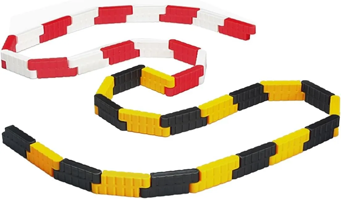 RC Drift Track Fence Kit - Removable Obstacle for 1:64/1:43/1:32 Scale Mini RC Cars - Plastic Barriers, Random 50 Red White or 50 Black Yellow, 100 Pieces