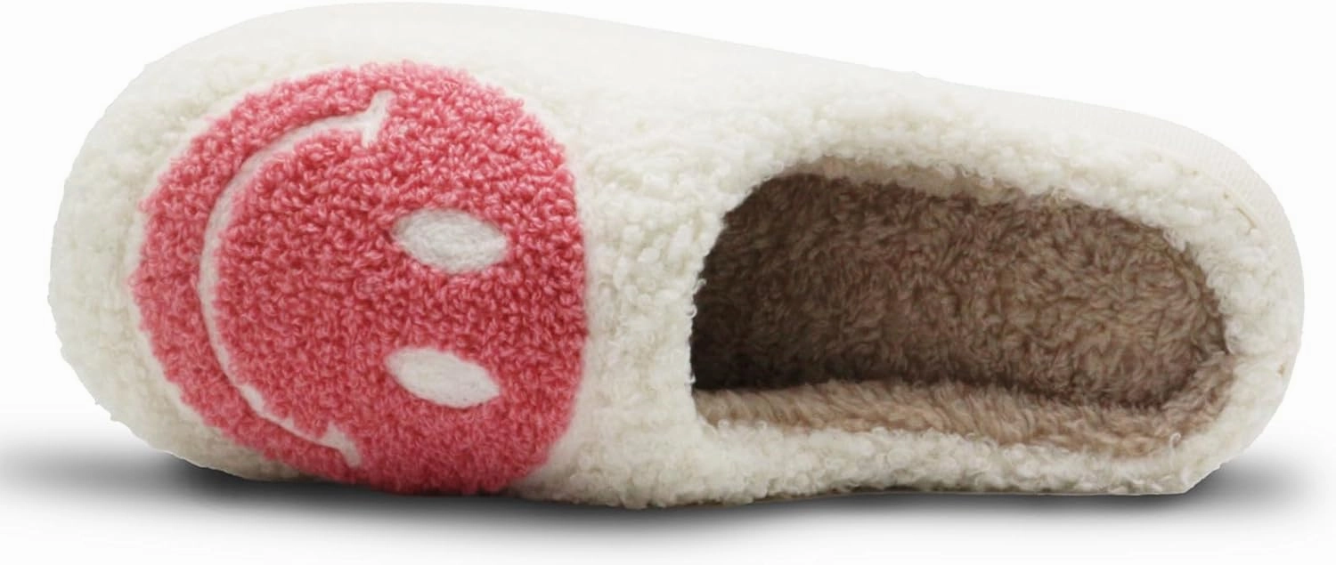 Retro Fuzzy Face Slippers for Women Men, Soft Plush Warm Slip-on Couple Style Casual Happy Face Slippers Cozy Indoor Outdoor Lightweight Anti-Skid Sole Cute House Slippers with Memory Foam