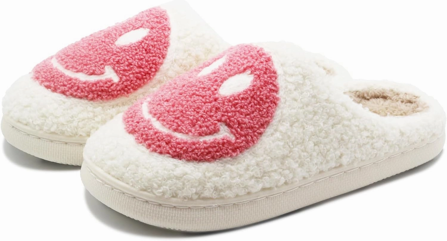 Retro Fuzzy Face Slippers for Women Men, Soft Plush Warm Slip-on Couple Style Casual Happy Face Slippers Cozy Indoor Outdoor Lightweight Anti-Skid Sole Cute House Slippers with Memory Foam