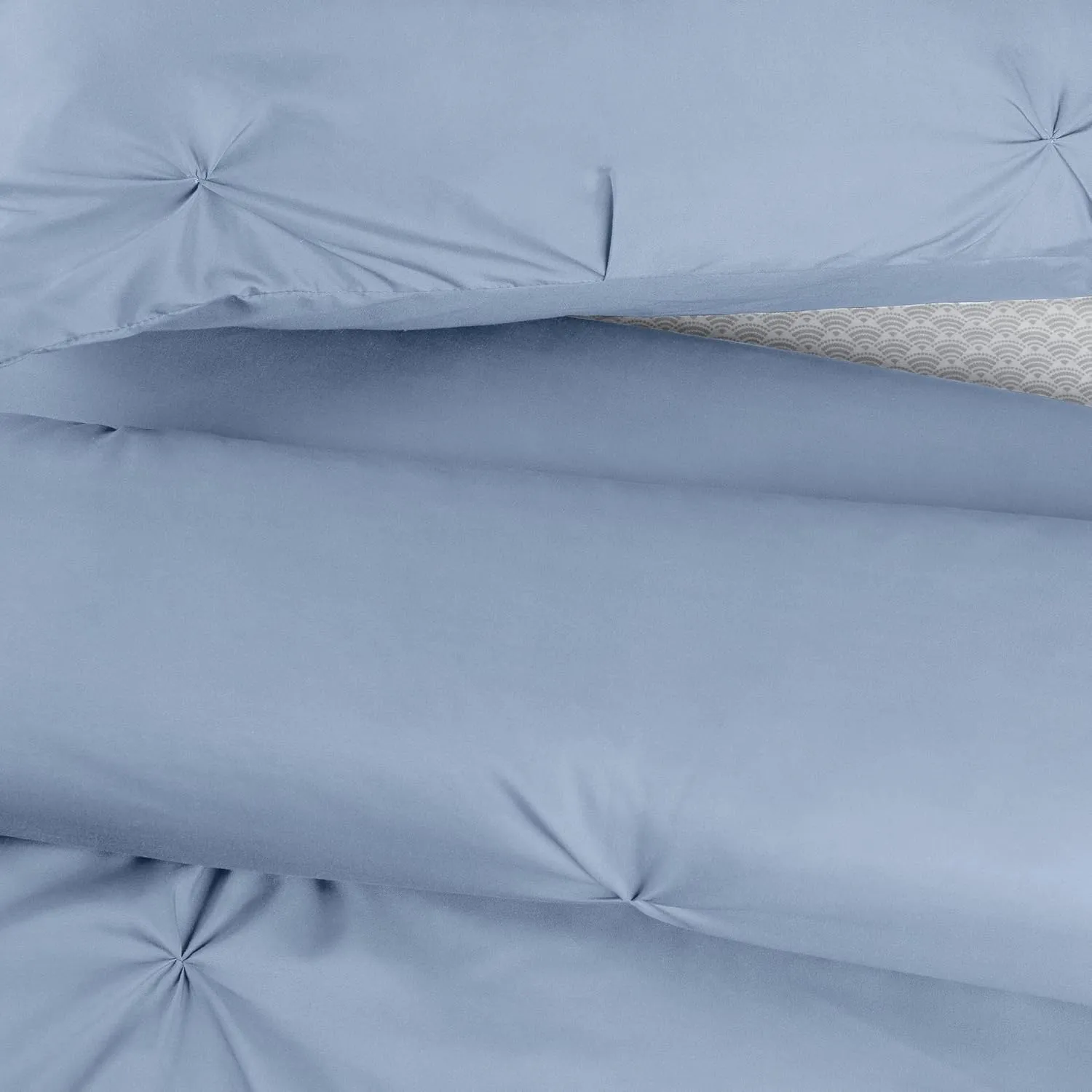 SERTA Simply Clean Soft Lightweight Pinch Pleated 3 Piece Hypoallergenic Comforter Set, King, Celestial Blue