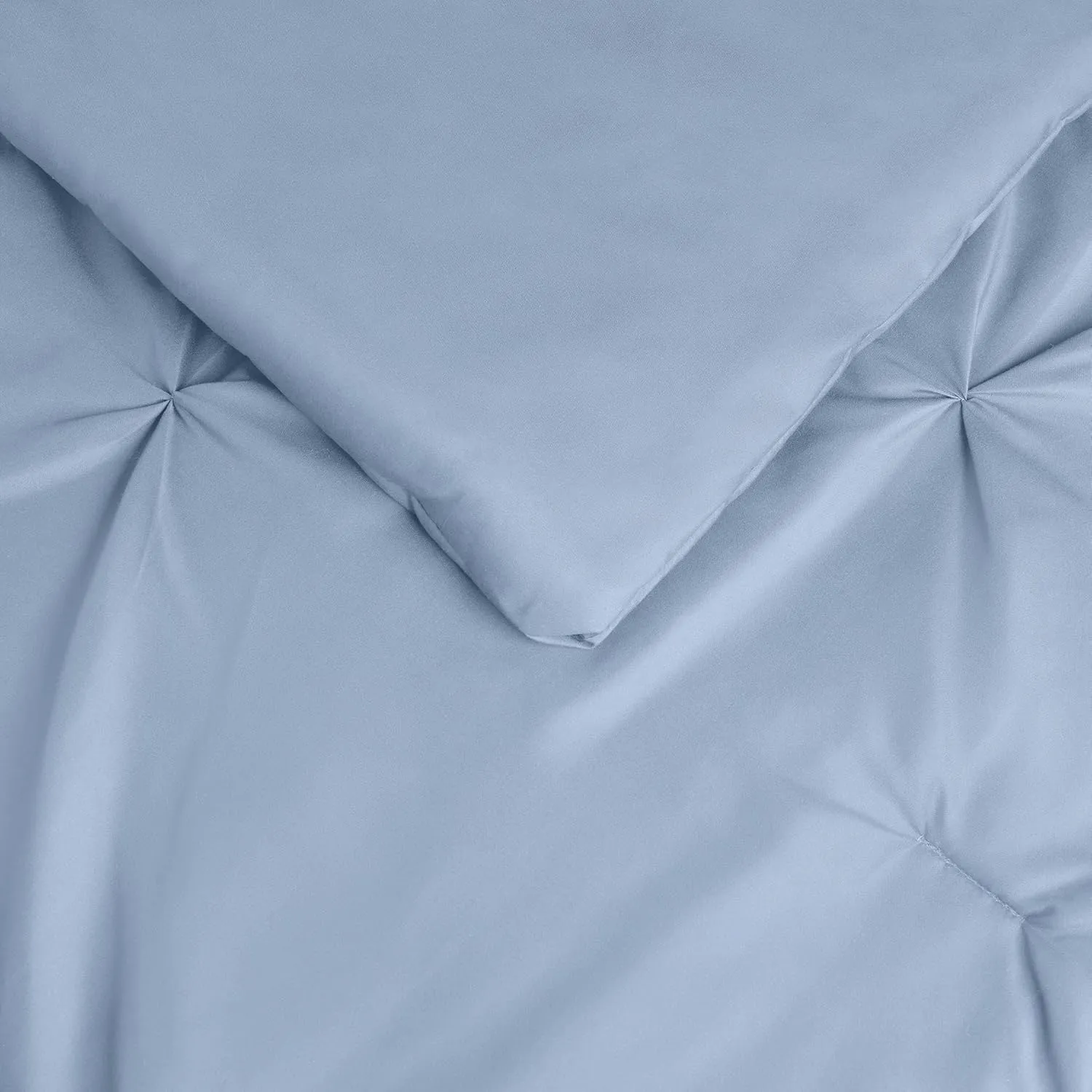 SERTA Simply Clean Soft Lightweight Pinch Pleated 3 Piece Hypoallergenic Comforter Set, King, Celestial Blue