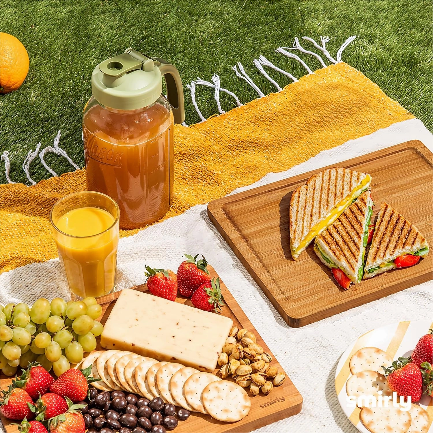SMIRLY Bamboo Wooden Cutting Boards, Wood Cutting Board for Kitchen, Set of 3 with Holder & Deep Juice Grooves, Ideal for Chopping Meat Vegetables, Charcuterie Cheese Serving Tray, Kitchen Gadgets