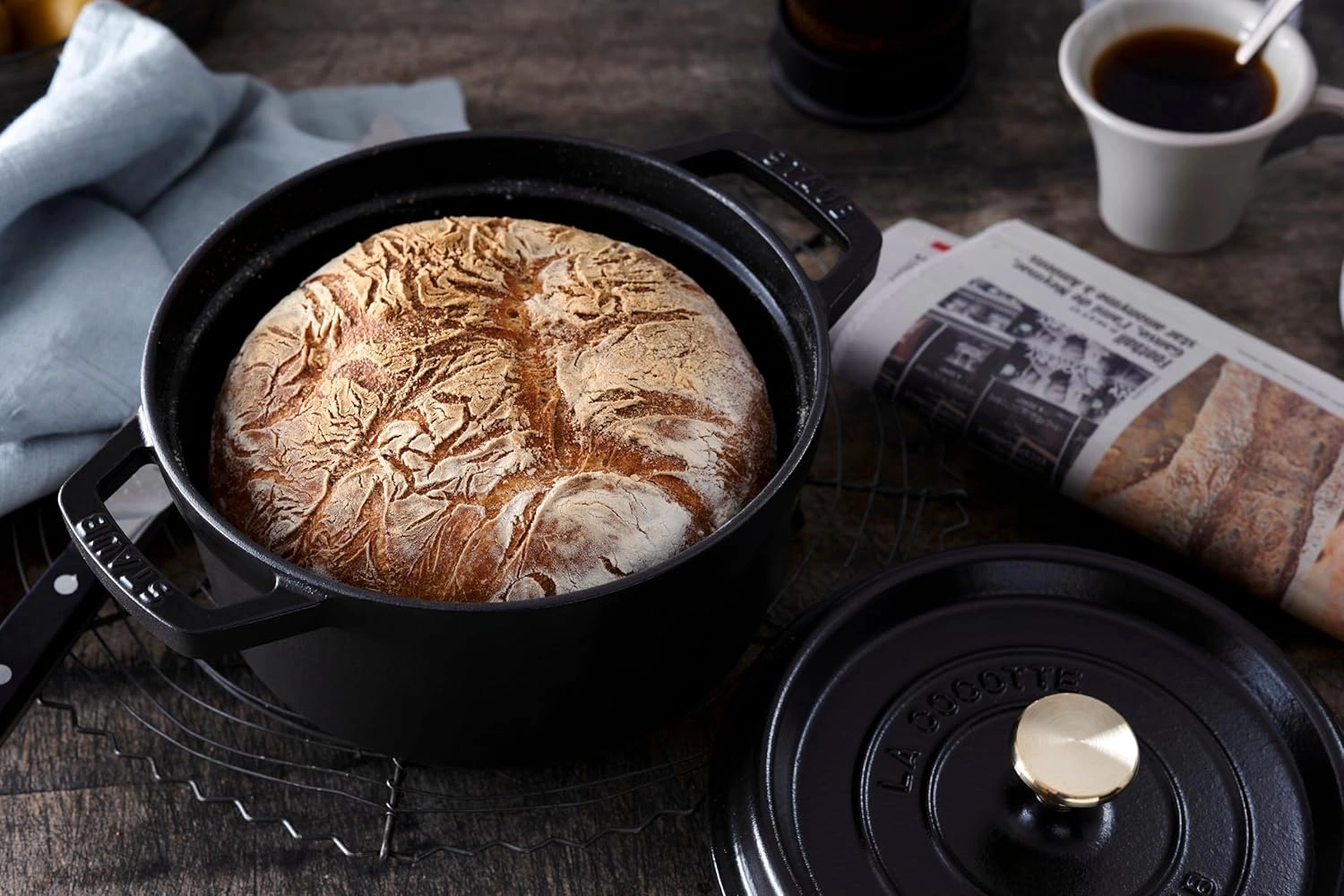 STAUB Cast Iron Roaster/Cocotte, Round, 22 cm, 2.6 L, Black