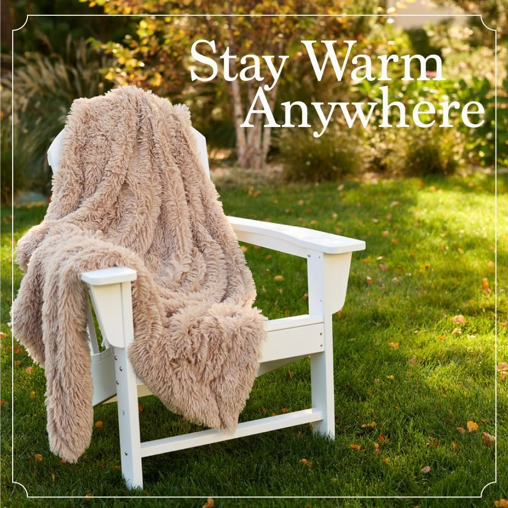 The Connecticut Home Co Throw Blanket Soft Fluffy Room Decor, Cozy Warm Throws for Bed, Couch, Gifts for Women, Bedroom Cute Aesthetic Blankets Shag and Sherpa, 65x50, Dusty Rose
