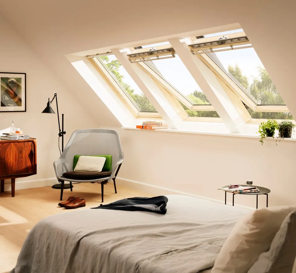 VELUX GGL SK10 3066 Triple Glazed Pine Centre-Pivot Roof Window (114 x 160 cm)