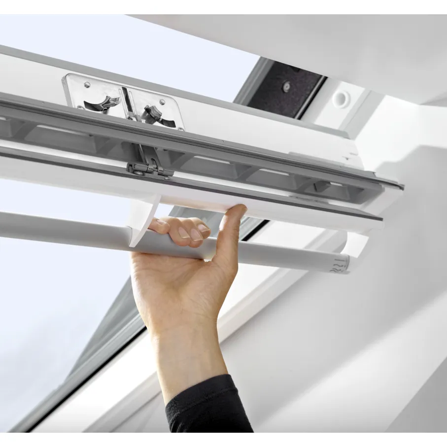VELUX GGU UK04 0068 Triple Glazed Rain Noise Reduction White Polyurethane Centre-Pivot Roof Window (134 x 98 cm)
