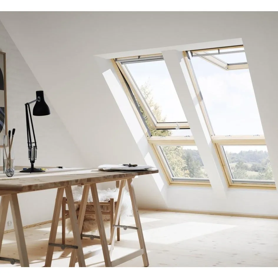 VELUX GPL MK10 3066 Triple Glazed Pine Top-Hung Window (78 x 160 cm)