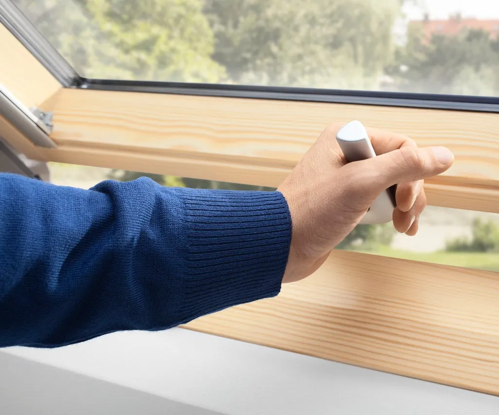 VELUX GPL SK08 3068 Triple Glazed Pine Top-Hung Window (114 x 140 cm)