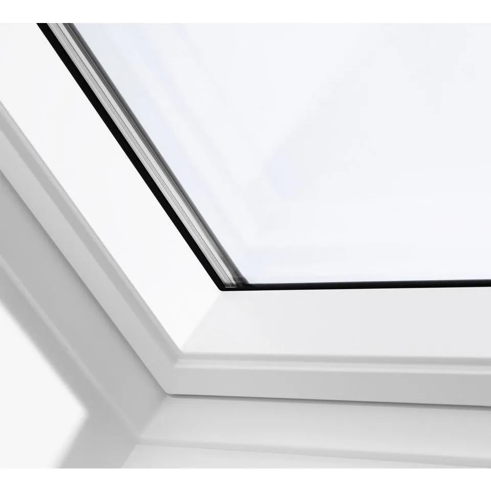 VELUX GPU MK10 0068 Triple Glazed Maintenance Free Polyurethane Top-Hung Roof Window (78 x 160 cm)