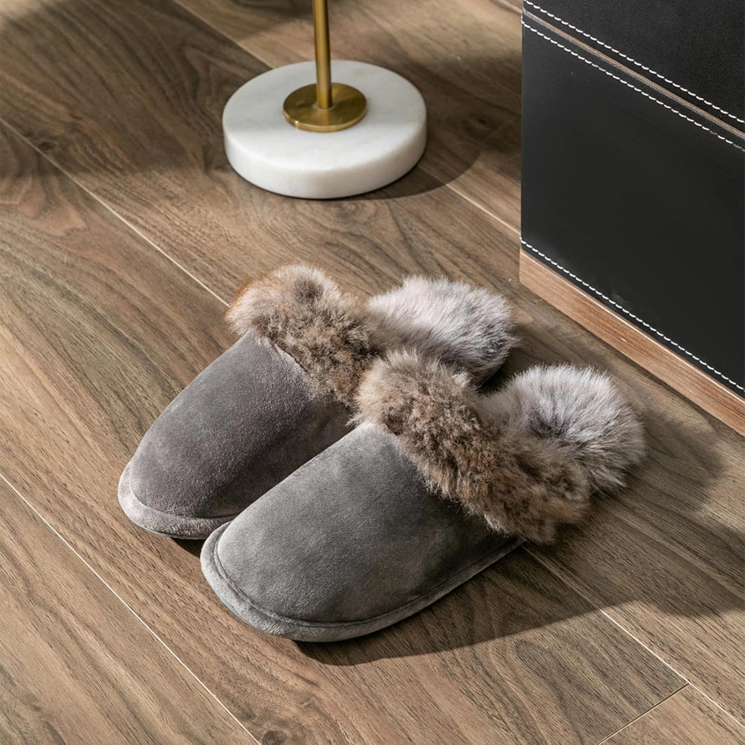 Women's and Men's Artificial Fluffy Slippers, Couple Plush Memory Foam Slippers, Ladies Warm Slip on Slippers with Faux Fur Lining, Winter Non-Slip Indoor House Shoes