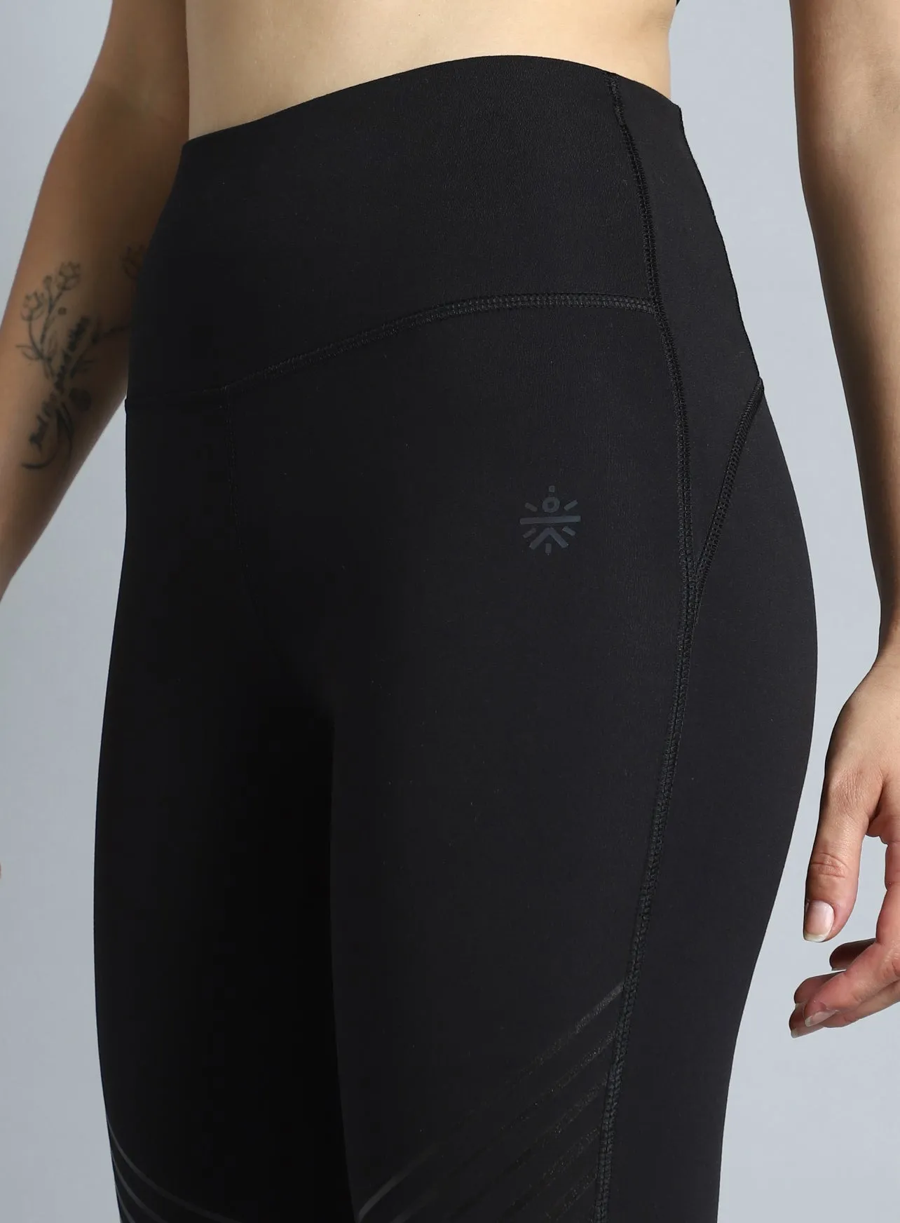 Women's Black Energy Flow Printed COMFlex Tights